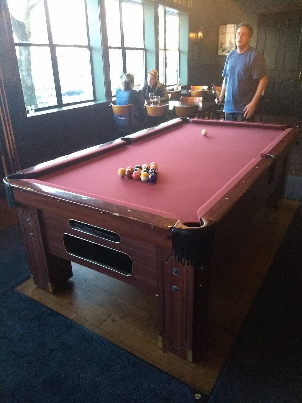 Wilde Rover | restaurant | 111 Central Way, Kirkland, WA 98033, USA | 4258228940 OR +1 425-822-8940