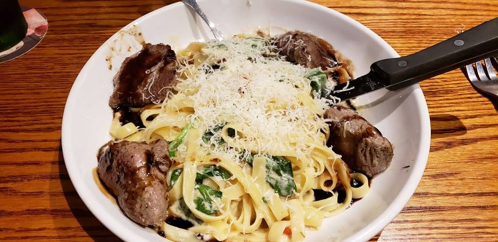 Olive Garden Italian Restaurant | meal takeaway | 4117 Chesapeake Square Blvd, Chesapeake, VA 23321, USA | 7574652139 OR +1 757-465-2139