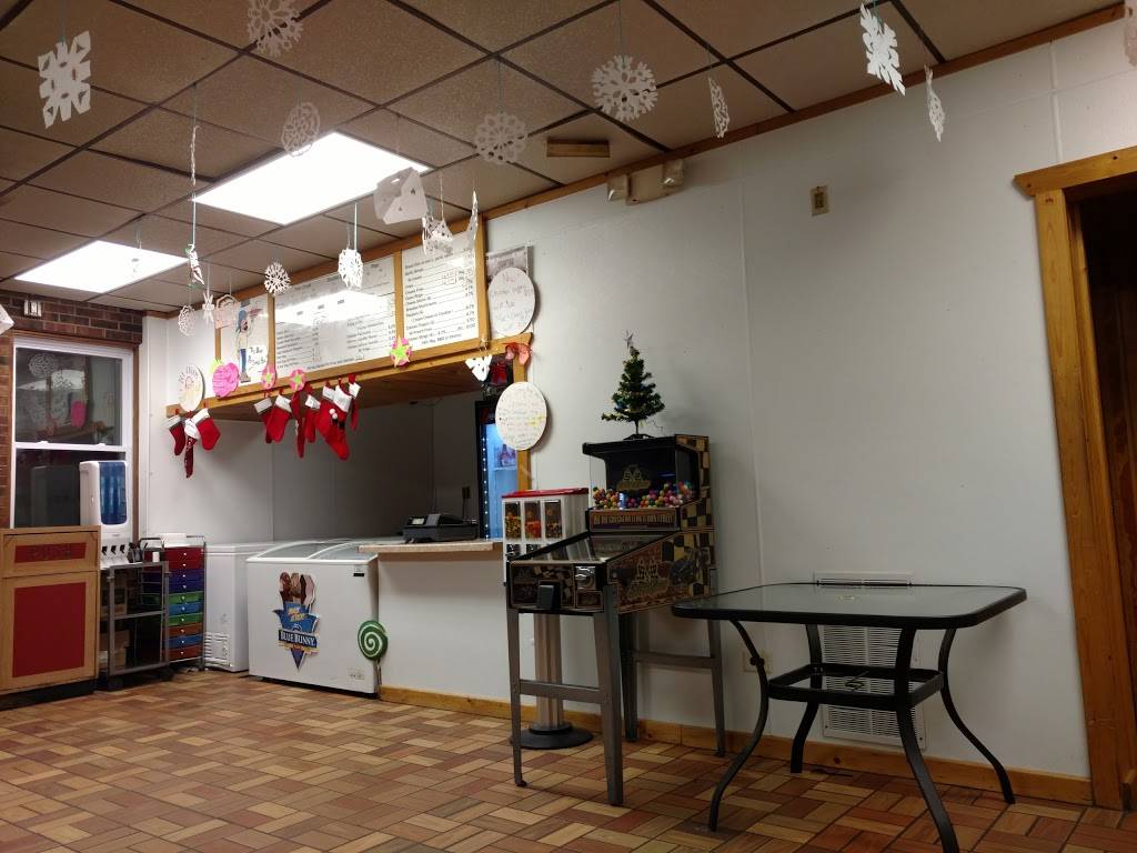 Paulees Pizzeria | restaurant | 7431 Hancock Dr, Wonder Lake, IL 60097, USA | 8156532333 OR +1 815-653-2333