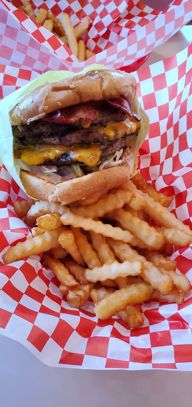 Fat Boy Burgers And Grill | restaurant | 1467 Freedom Blvd, Watsonville, CA 95076, USA | 8313194221 OR +1 831-319-4221