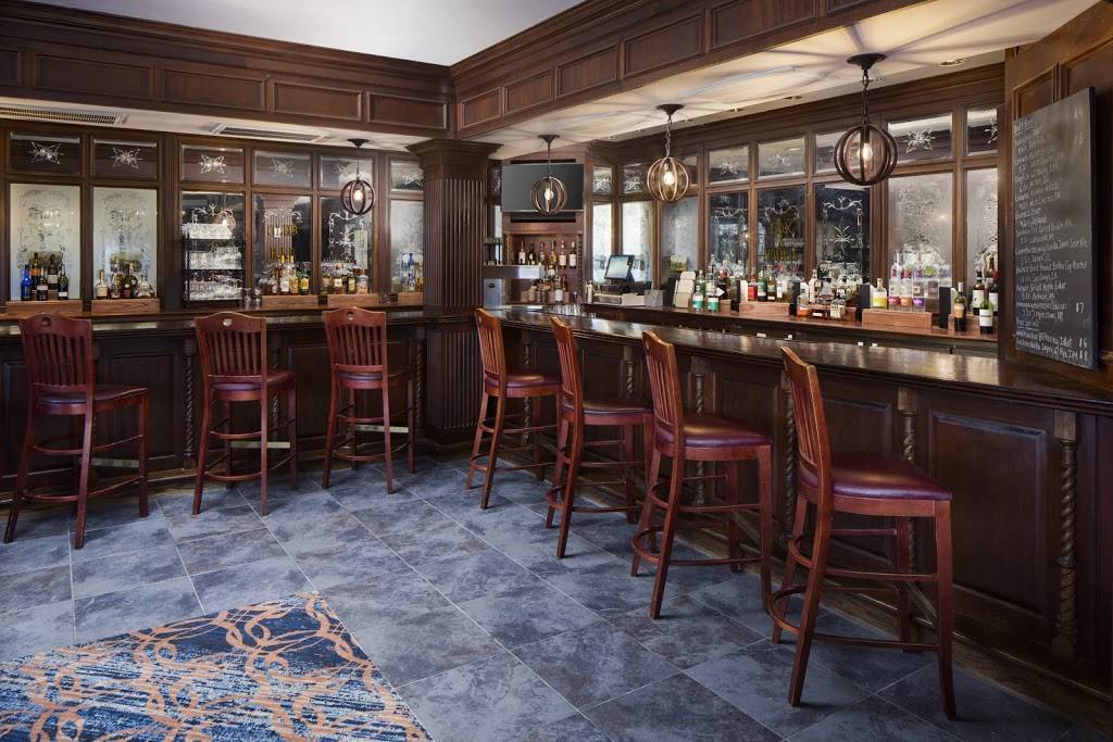 Fox and Hounds | restaurant | 1 Liberty Blvd, Malvern, PA 19355, USA | 6102967300 OR +1 610-296-7300