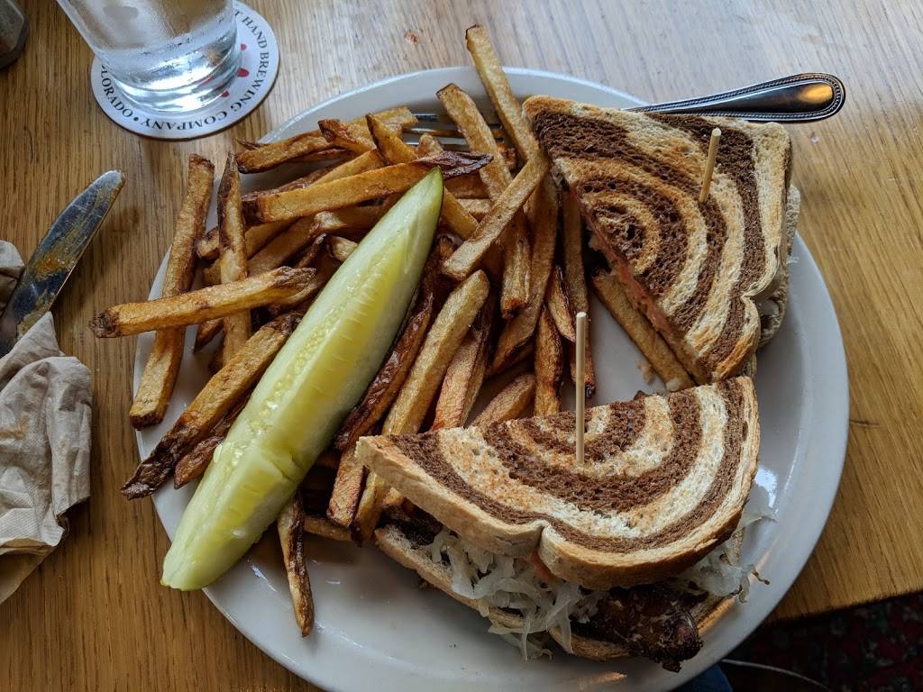 Southern Sun Pub & Brewery | restaurant | 627 S Broadway ste e, Boulder, CO 80305, USA | 3035430886 OR +1 303-543-0886