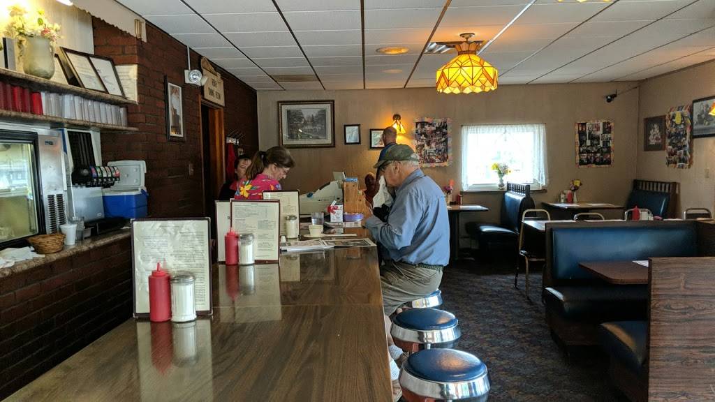 Chalet Restaurant | restaurant | 43 S Mountain Blvd, Mountain Top, PA 18707, USA | 5704745533 OR +1 570-474-5533