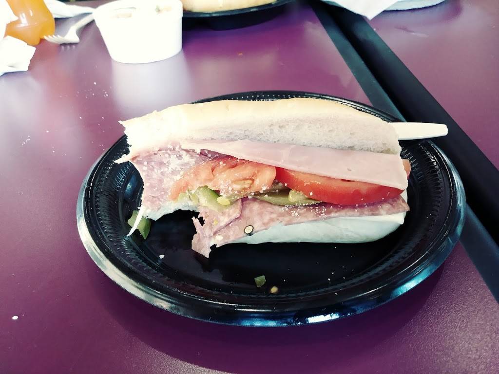 Sams Italian Foods | restaurant | 14 Millett Dr, Auburn, ME 04210, USA | 2077831111 OR +1 207-783-1111