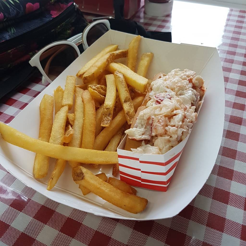 Wells Beach Lobster Pound | restaurant | 321 Webhannet Dr, Wells, ME 04090, USA | 2076467703 OR +1 207-646-7703
