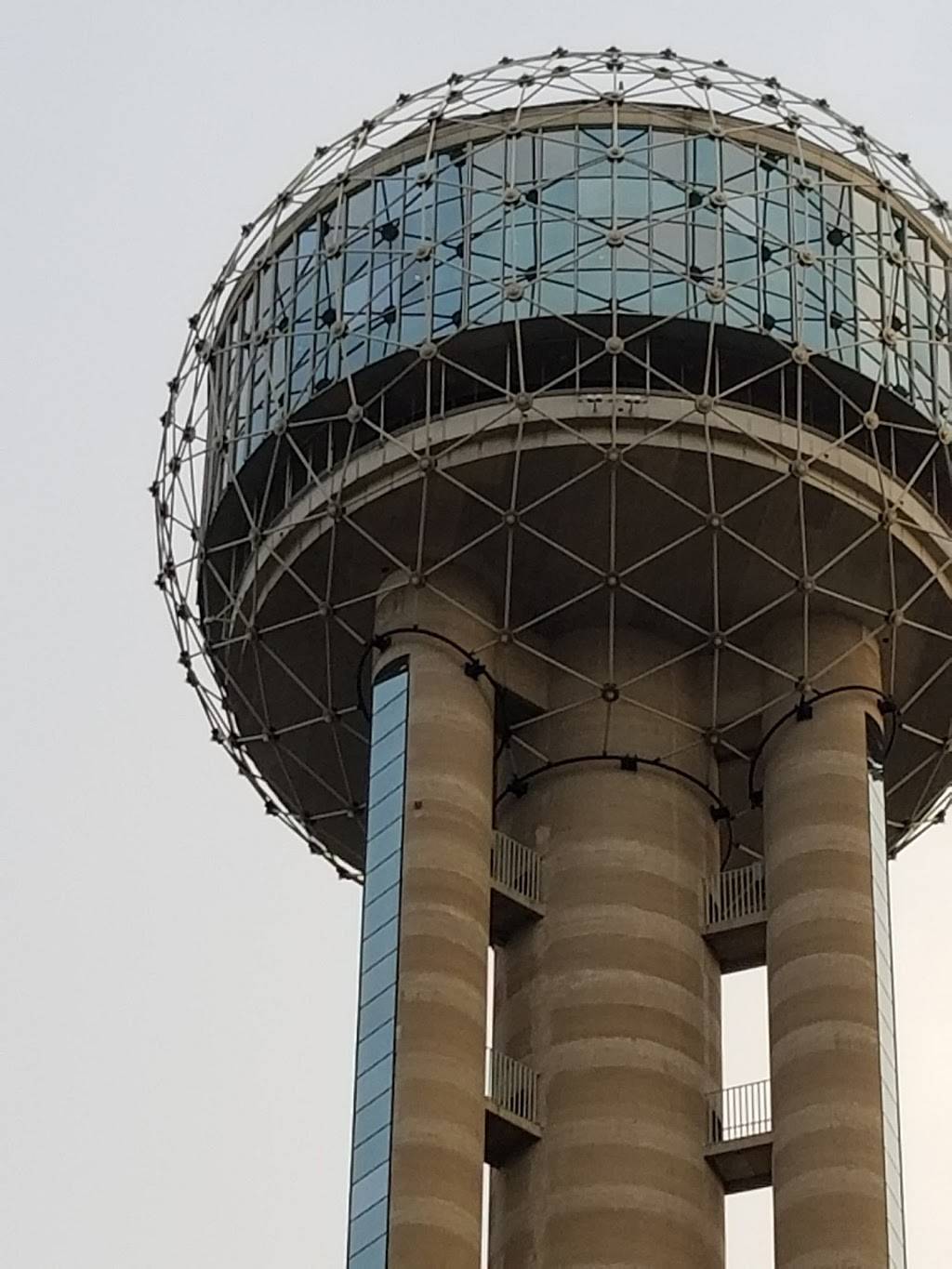 Five Sixty by Wolfgang Puck | restaurant | 300 Reunion Blvd E, Dallas, TX 75207, USA | 2145715784 OR +1 214-571-5784