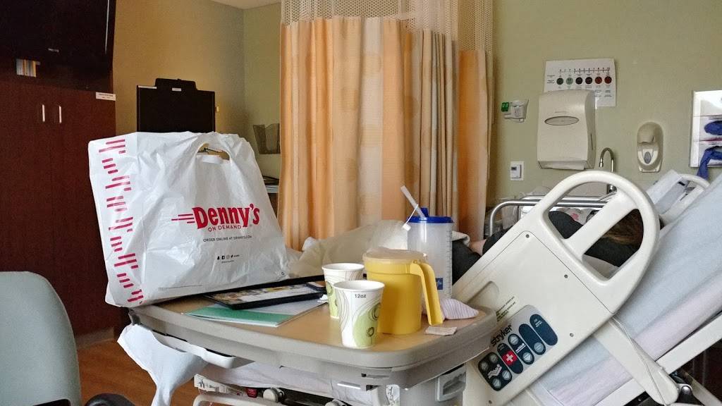 Dennys | restaurant | 1000 W Steele Ln, Santa Rosa, CA 95403, USA | 7075446880 OR +1 707-544-6880