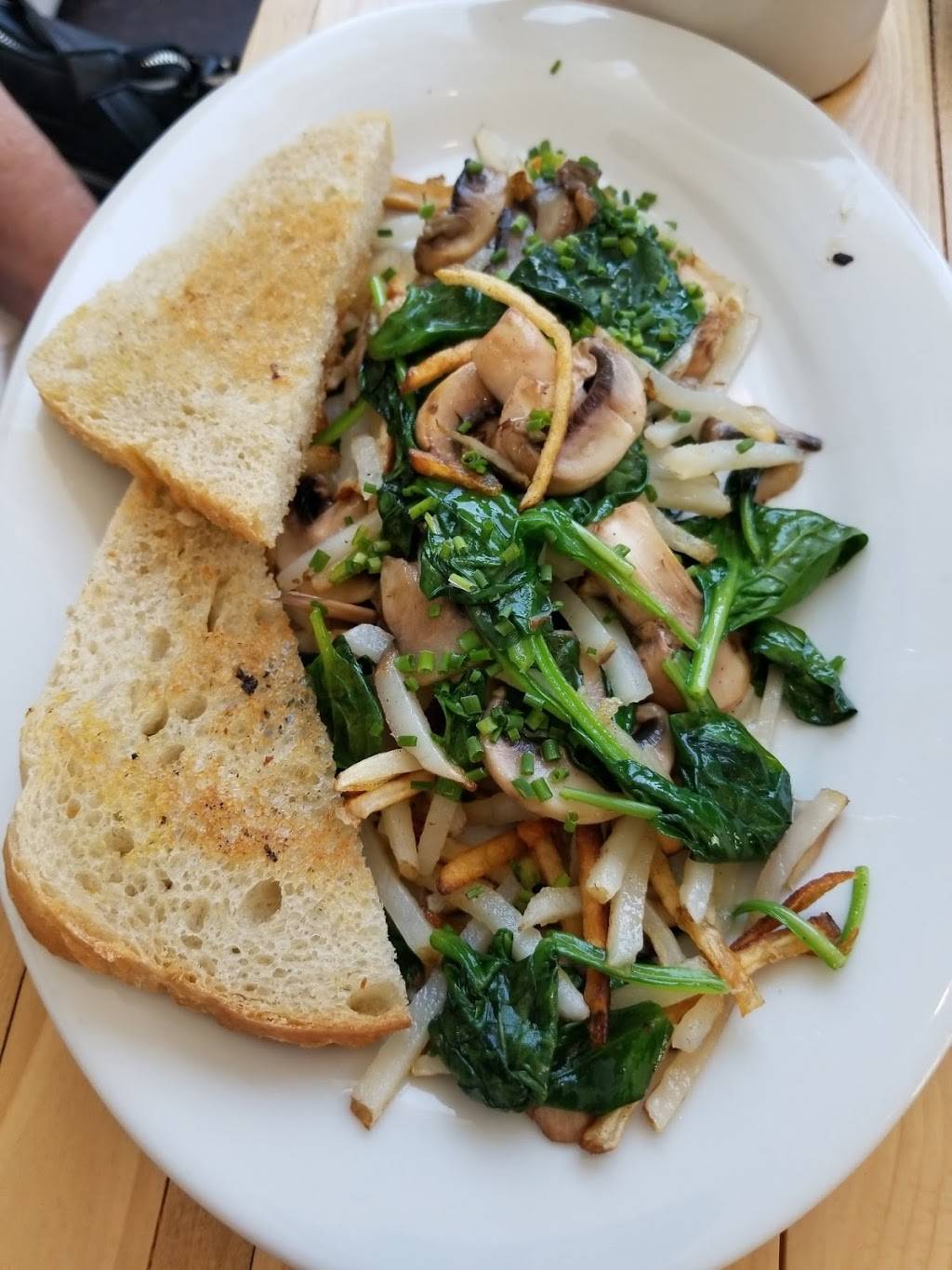 Daps Breakfast & Imbibe | cafe | 280 Ashley Ave, Charleston, SC 29403, USA | 8437181098 OR +1 843-718-1098