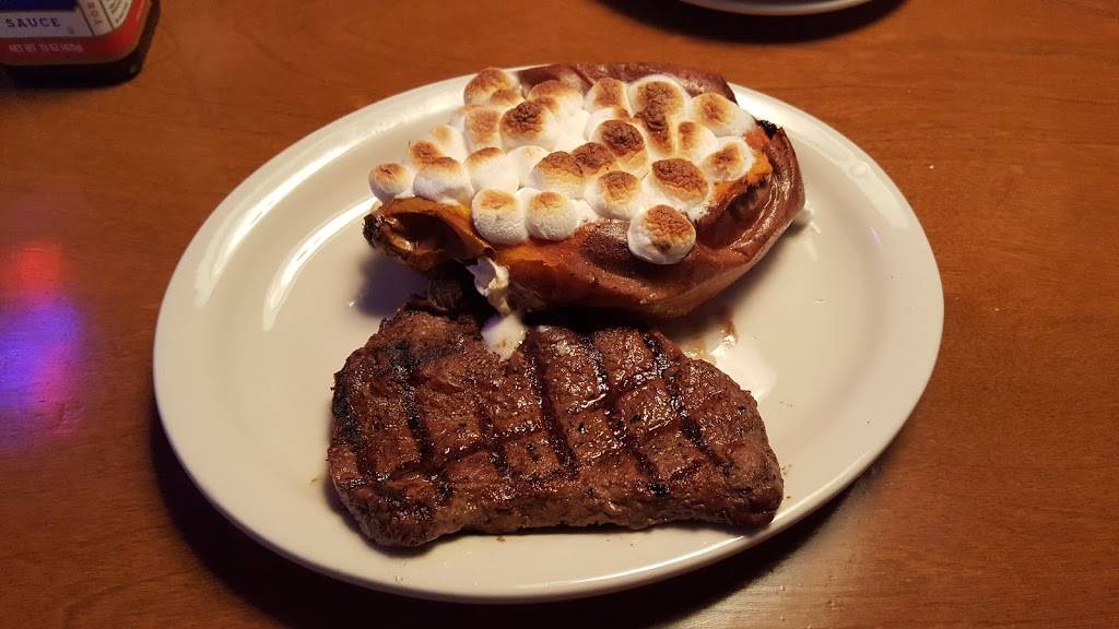 Texas Roadhouse | restaurant | 1101 Lower Allen Dr, Camp Hill, PA 17011, USA | 7177307427 OR +1 717-730-7427