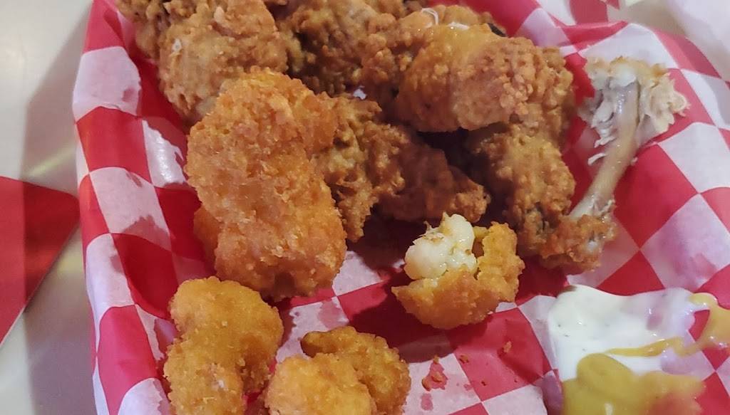 Do-Dodge-Inn | restaurant | 1339 Menomonie St, Eau Claire, WI 54703, USA | 7158329480 OR +1 715-832-9480