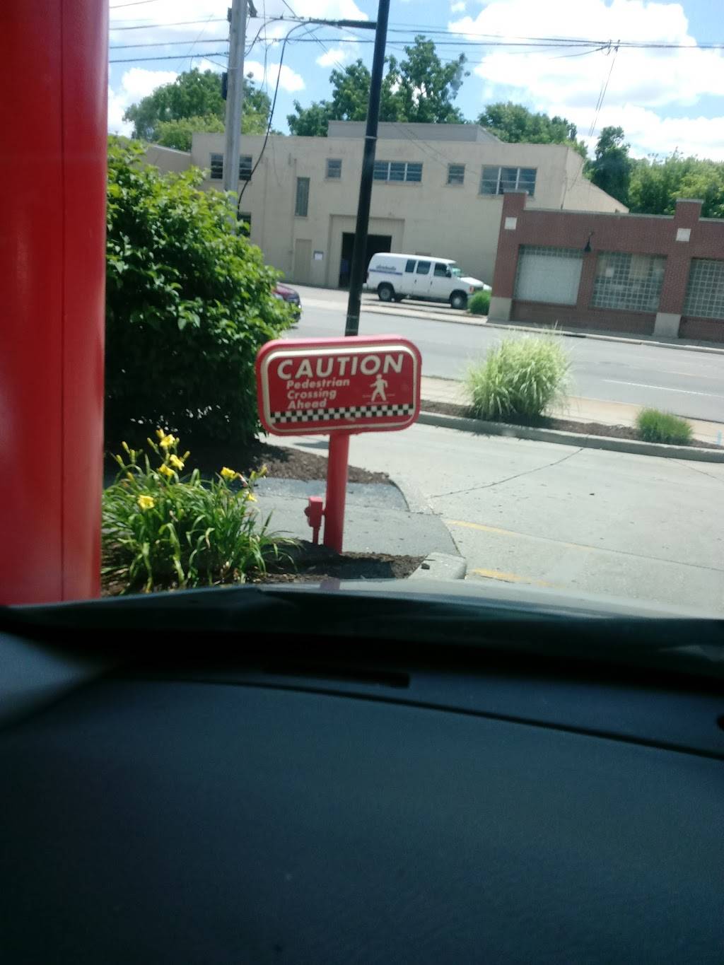 Checkers | restaurant | 1131 Michigan St NE, Grand Rapids, MI 49503, USA | 6164589191 OR +1 616-458-9191