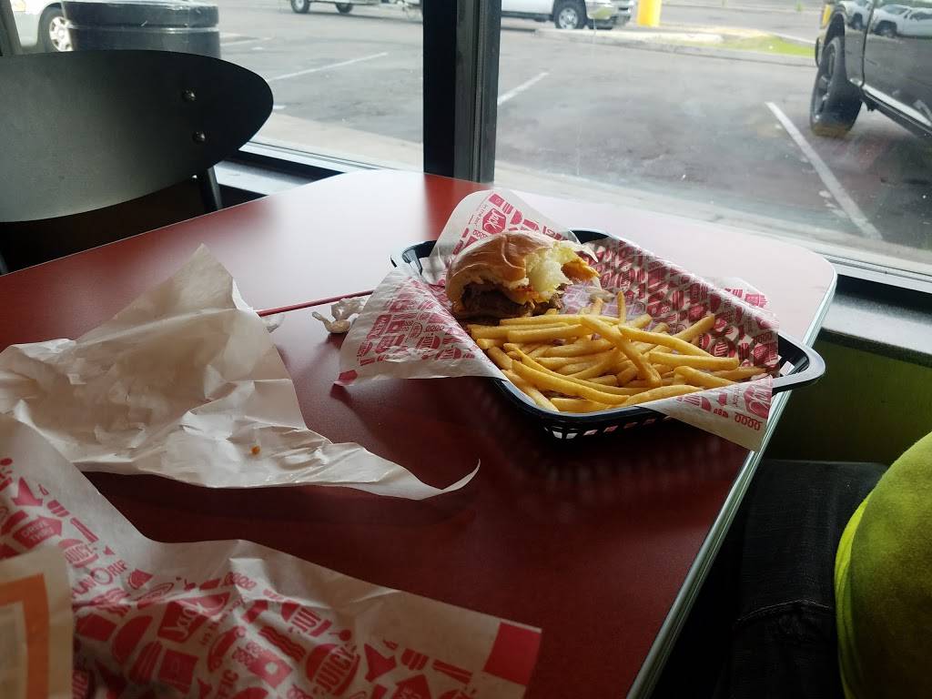 Jack in the Box | restaurant | 19818 N 27th Ave, Phoenix, AZ 85027, USA | 6237803669 OR +1 623-780-3669