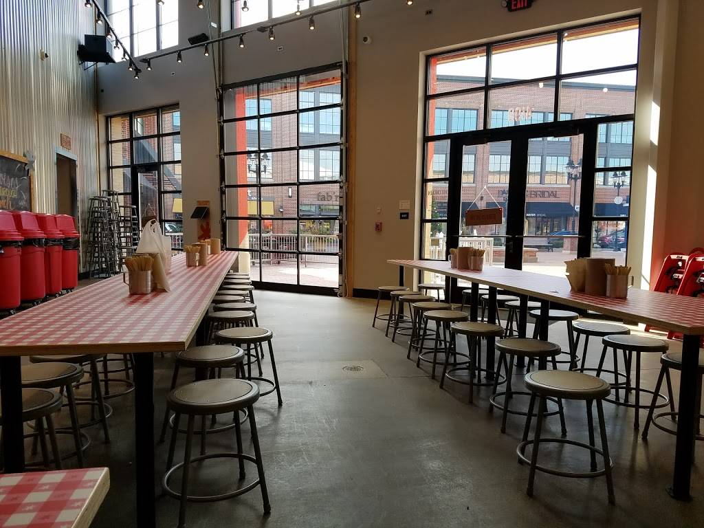 Hot Chicken Takeover | restaurant | 4198 Worth Ave, Columbus, OH 43219, USA | 6145327435 OR +1 614-532-7435