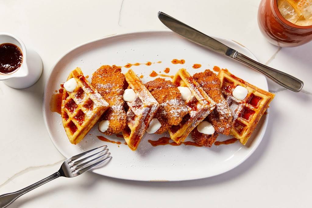 Octavio Cantina and Kitchen | restaurant | 5310 N Clark St, Chicago, IL 60640, USA | 7732931223 OR +1 773-293-1223