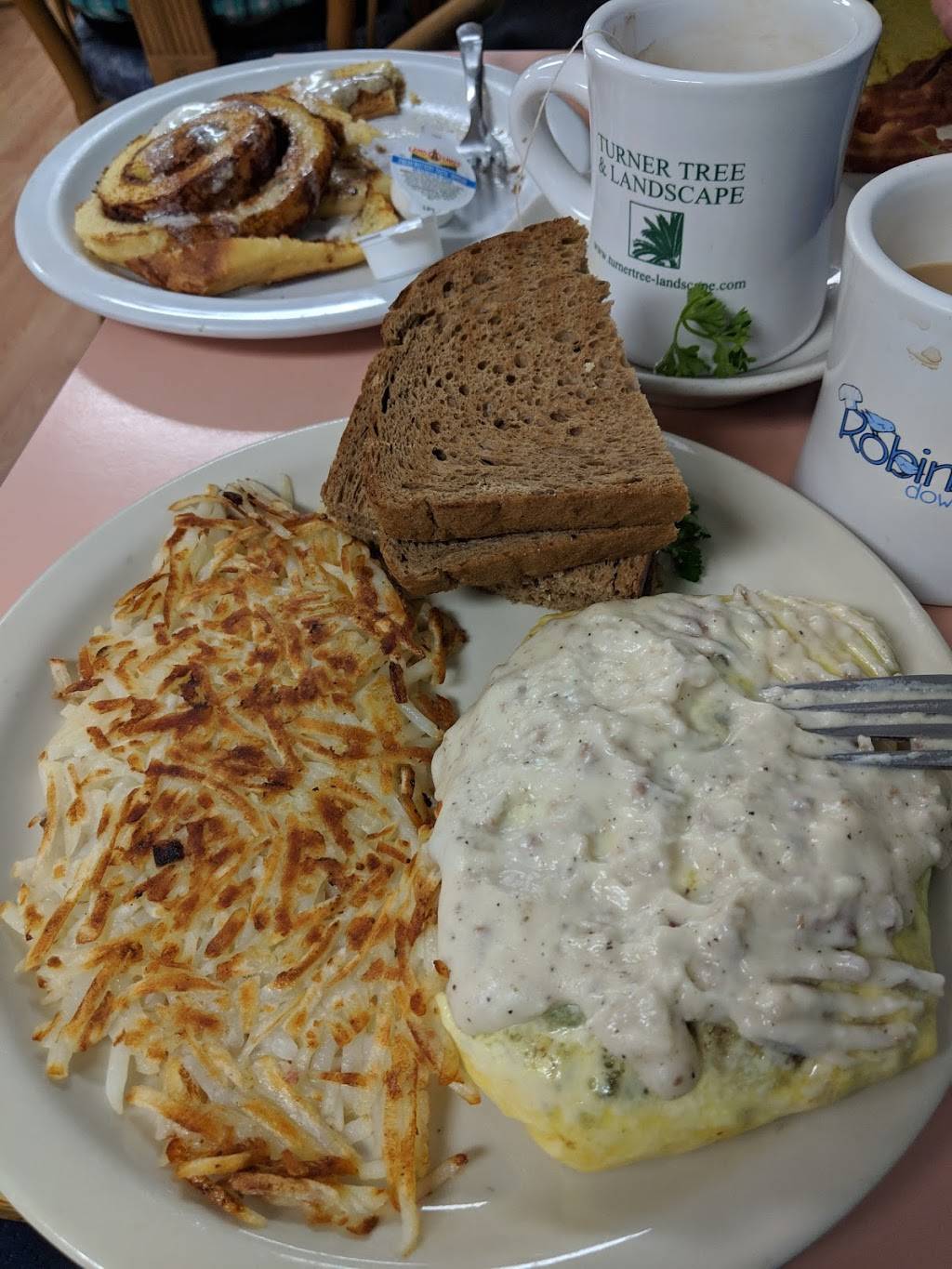 Robins Downtown Cafe | cafe | 428 12th St W, Bradenton, FL 34205, USA | 9417478899 OR +1 941-747-8899