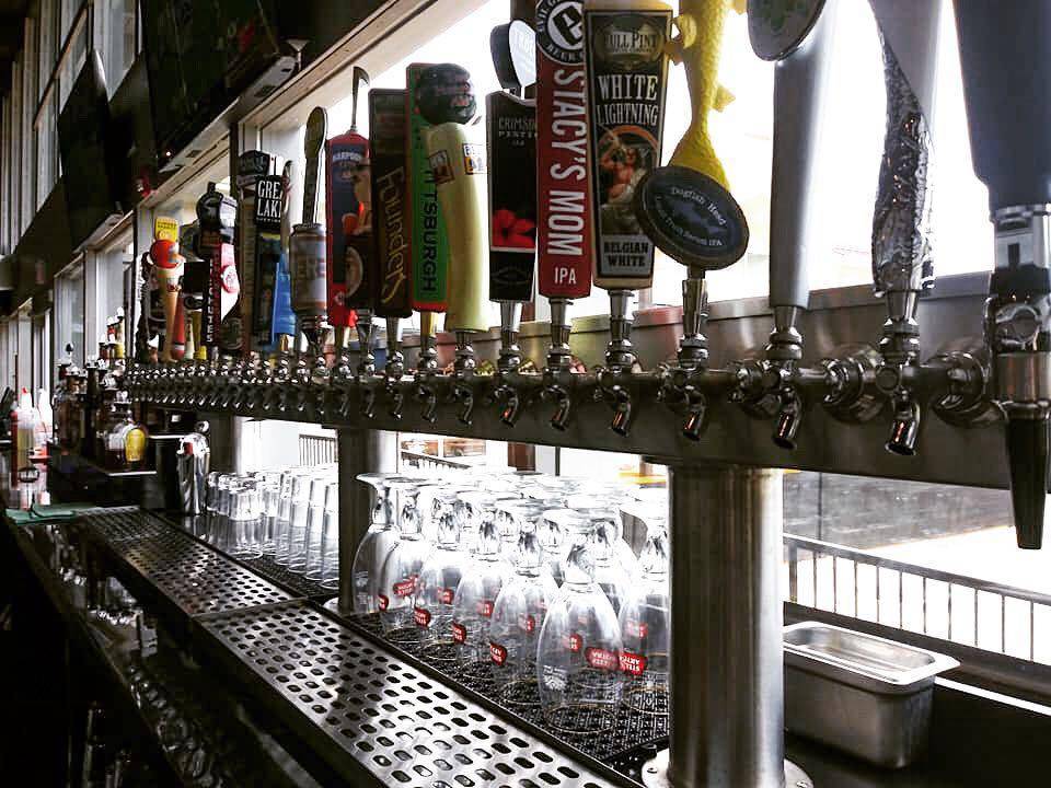 Stackd Hampton | restaurant | 5055 PA-8, Gibsonia, PA 15044, USA | 4127481384 OR +1 412-748-1384