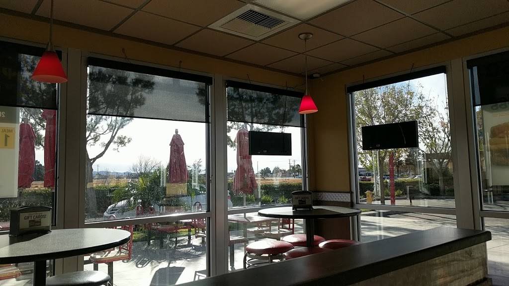 Carls Jr. | restaurant | 1171 N State St, San Jacinto, CA 92583, USA | 9516543642 OR +1 951-654-3642
