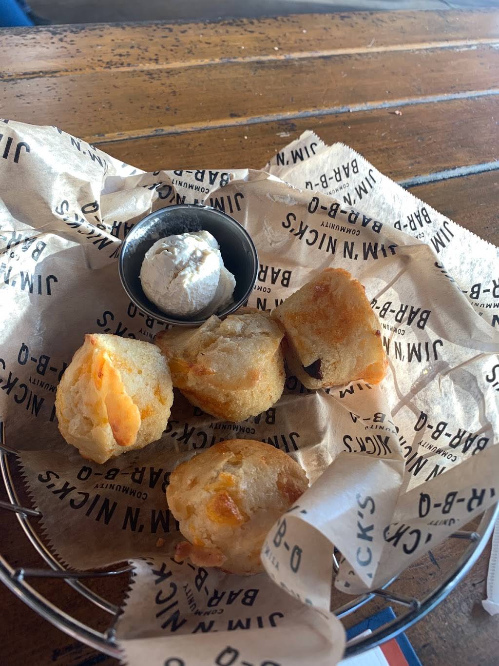 Jim N Nicks Bar-B-Q | restaurant | 2250 Cobbs Ford Rd, Prattville, AL 36066, USA | 3342901000 OR +1 334-290-1000