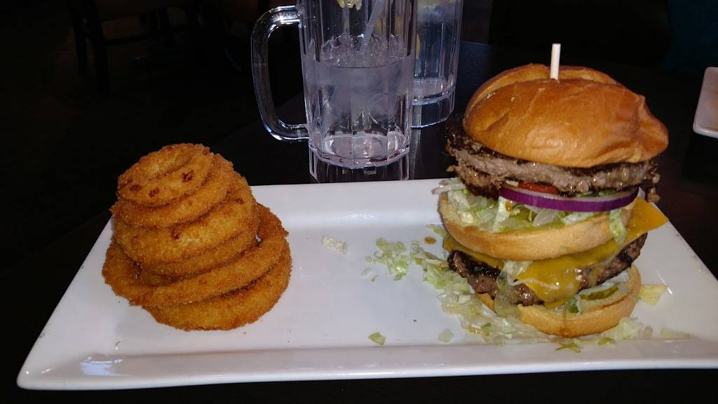 Ruby Tuesday | restaurant | 315 Rivers Edge Dr, Milford, OH 45150, USA | 5138314100 OR +1 513-831-4100