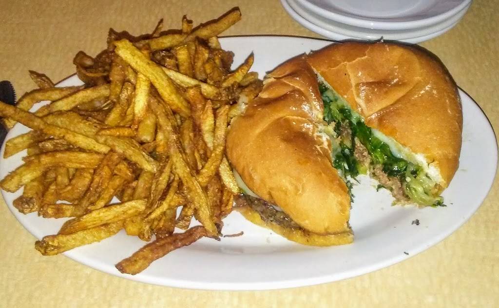 Bogeys Bar & Grill | restaurant | 3535 Upland Ave, Lowellville, OH 44436, USA | 3307506062 OR +1 330-750-6062