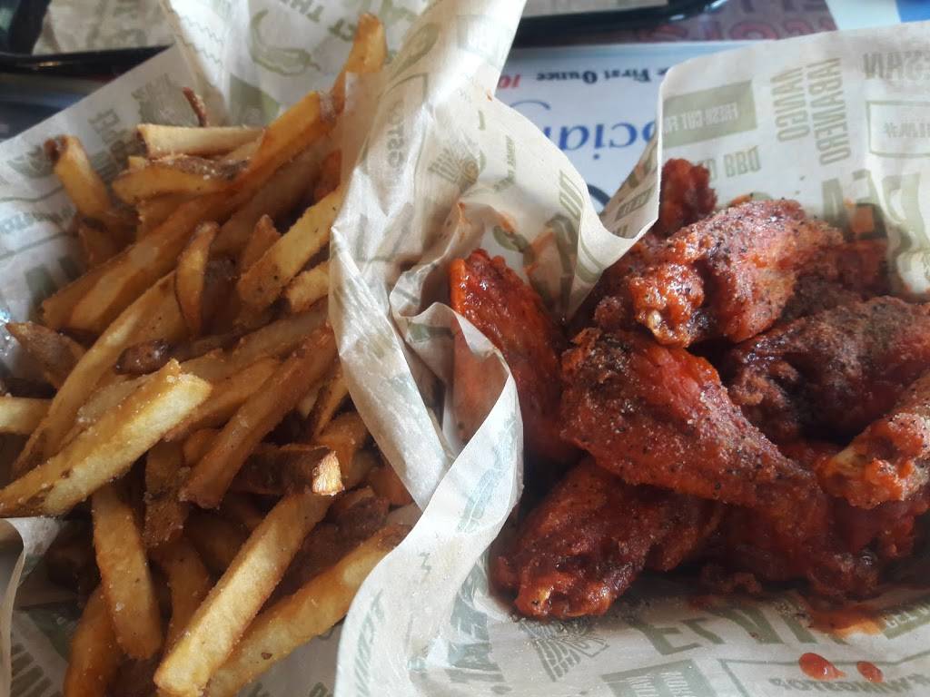 Wingstop | restaurant | 8725 Roswell Rd Ste M, Atlanta, GA 30350, USA | 7706406000 OR +1 770-640-6000