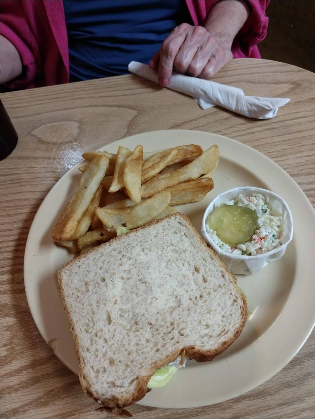 Old Hickory House | restaurant | 2202 Northlake Pkwy, Tucker, GA 30084, USA | 7709398621 OR +1 770-939-8621