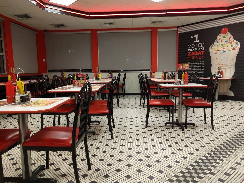 Steak n Shake | restaurant | 2121 Willow Rd, Glenview, IL 60025, USA | 8477298911 OR +1 847-729-8911