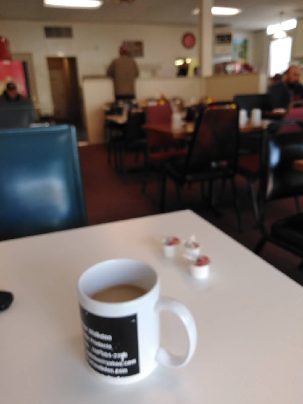 Homestead Family Restaurant | restaurant | 108 N Main St, Fredericktown, OH 43019, USA | 7408484228 OR +1 740-848-4228