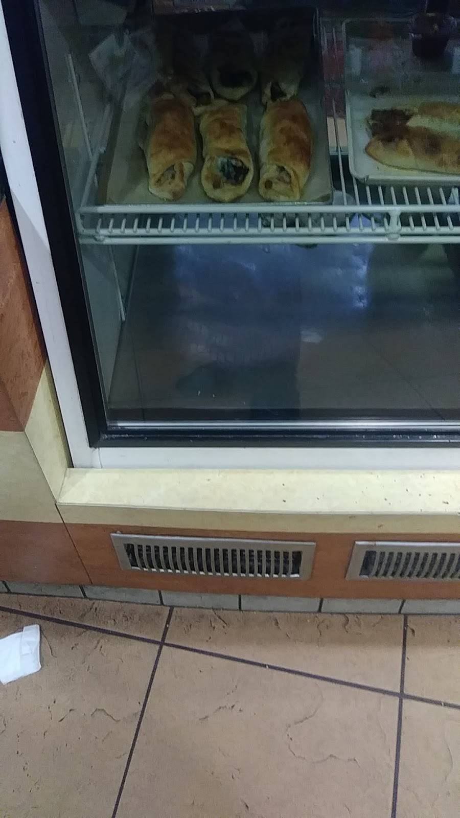 Mamma Lucia Pizza | restaurant | 2401 Liberty Heights Ave, Baltimore, MD 21215, USA | 4105232284 OR +1 410-523-2284