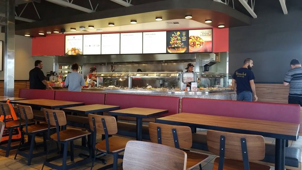 Panda Express | meal takeaway | 15303 Roscoe Blvd, Van Nuys, CA 91402, USA | 8188918480 OR +1 818-891-8480