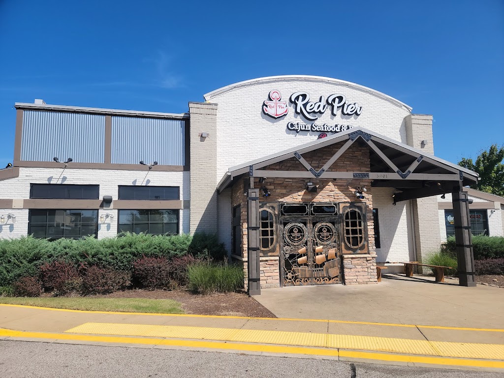 Red Pier Cajun Seafood & Bar - Poplar / Ridgeway | restaurant | 5901 Poplar Ave, Memphis, TN 38119, USA | 9015125923 OR +1 901-512-5923