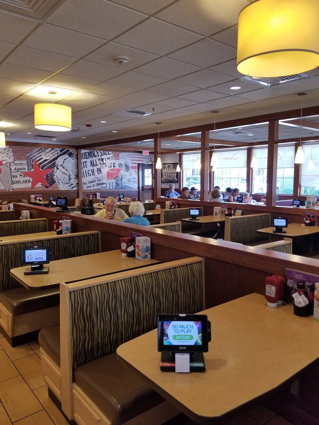 Friendlys | restaurant | 147 Loudon Rd, Concord, NH 03301, USA | 6032239784 OR +1 603-223-9784