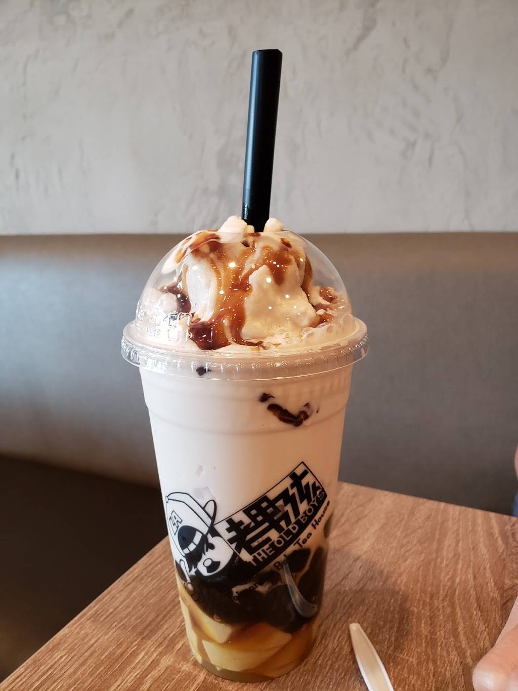 The Old Boys | restaurant | 333 N State College Blvd, Fullerton, CA 92831, USA | 7145193751 OR +1 714-519-3751