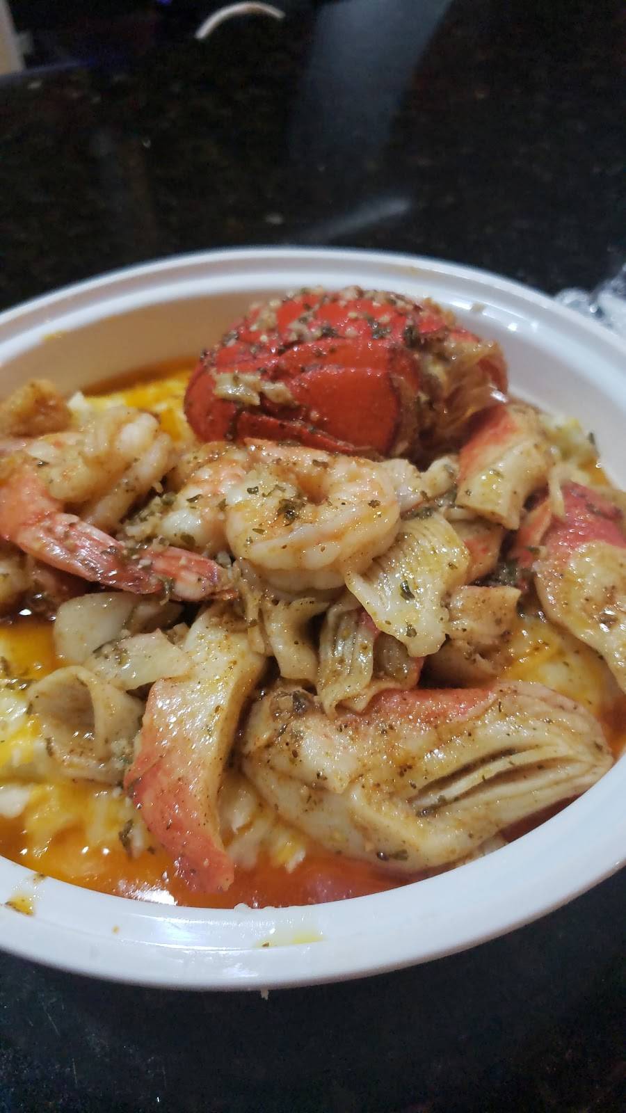 Wimbos Crazy Potatoes | restaurant | 1166 N, N State Rd 7, Lauderhill, FL 33313, USA | 9546168854 OR +1 954-616-8854