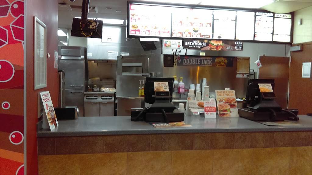 Jack in the Box | restaurant | 2097 E Orangethorpe Ave, Placentia, CA 92870, USA | 7149934579 OR +1 714-993-4579