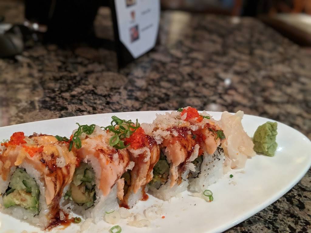 Fins Sushi & Grill | restaurant | 240 Cambridge St, Boston, MA 02114, USA | 6172272277 OR +1 617-227-2277