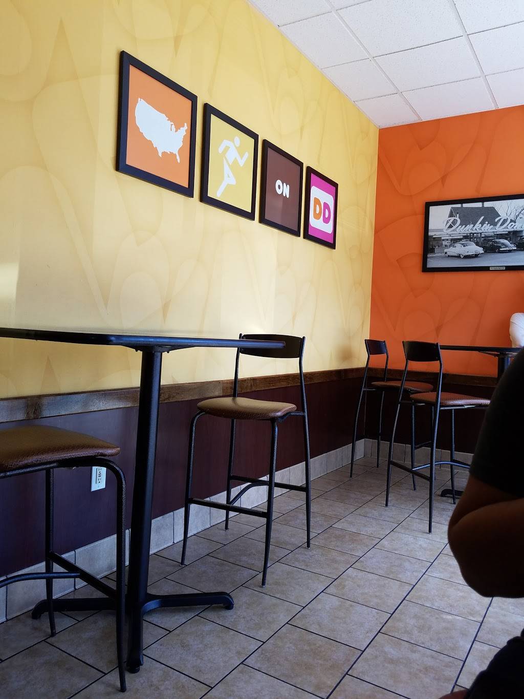 Dunkin | cafe | 132 W Dekalb Pike, King of Prussia, PA 19406, USA | 6109920111 OR +1 610-992-0111