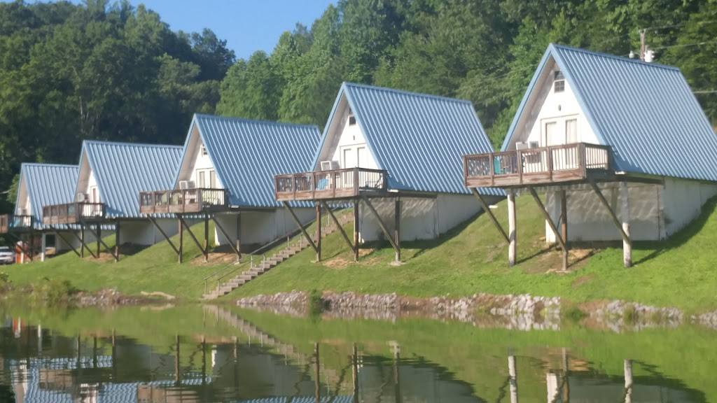 Holiday Landing Marina | restaurant | 912 Old Awalt Rd, Tullahoma, TN 37388, USA | 9314553151 OR +1 931-455-3151