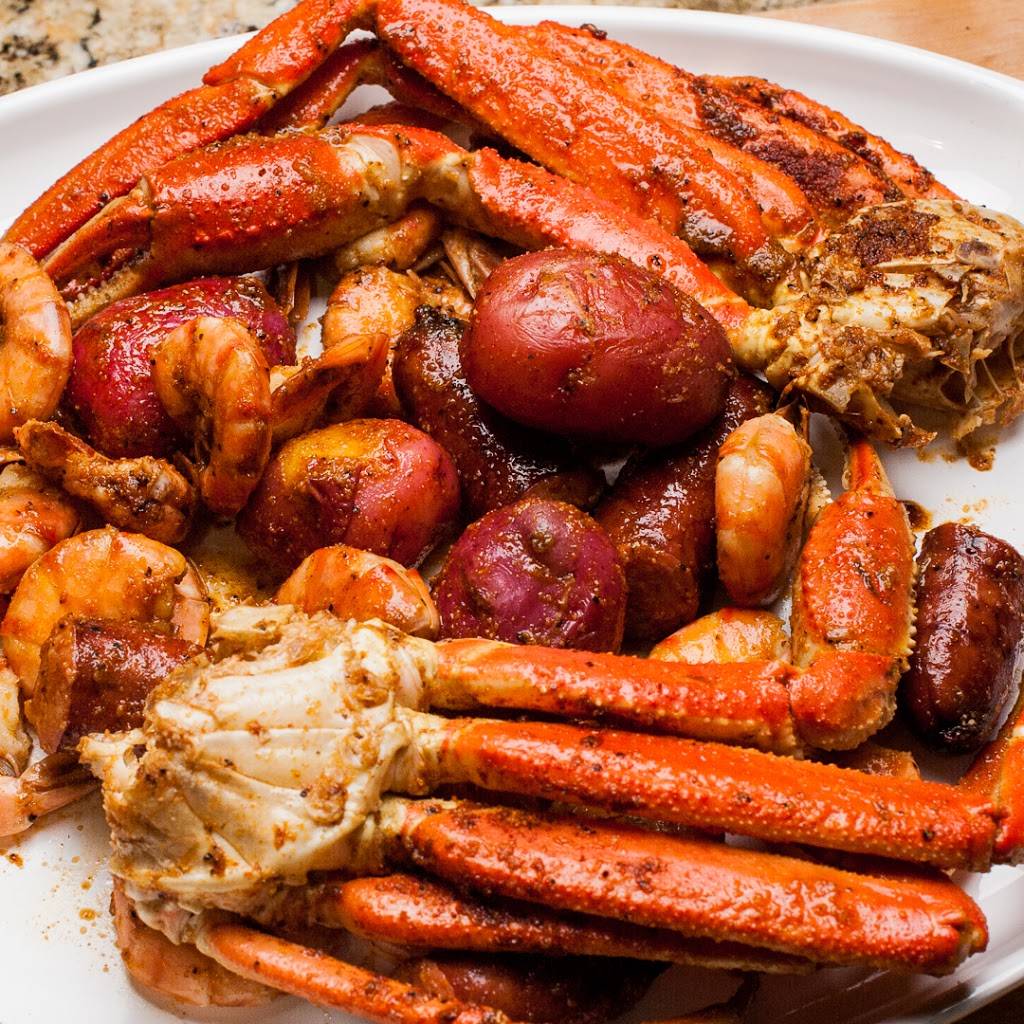 Bluff City Crab | restaurant | 3705 Malco Way suite 102, Memphis, TN 38125, USA | 9014216405 OR +1 901-421-6405