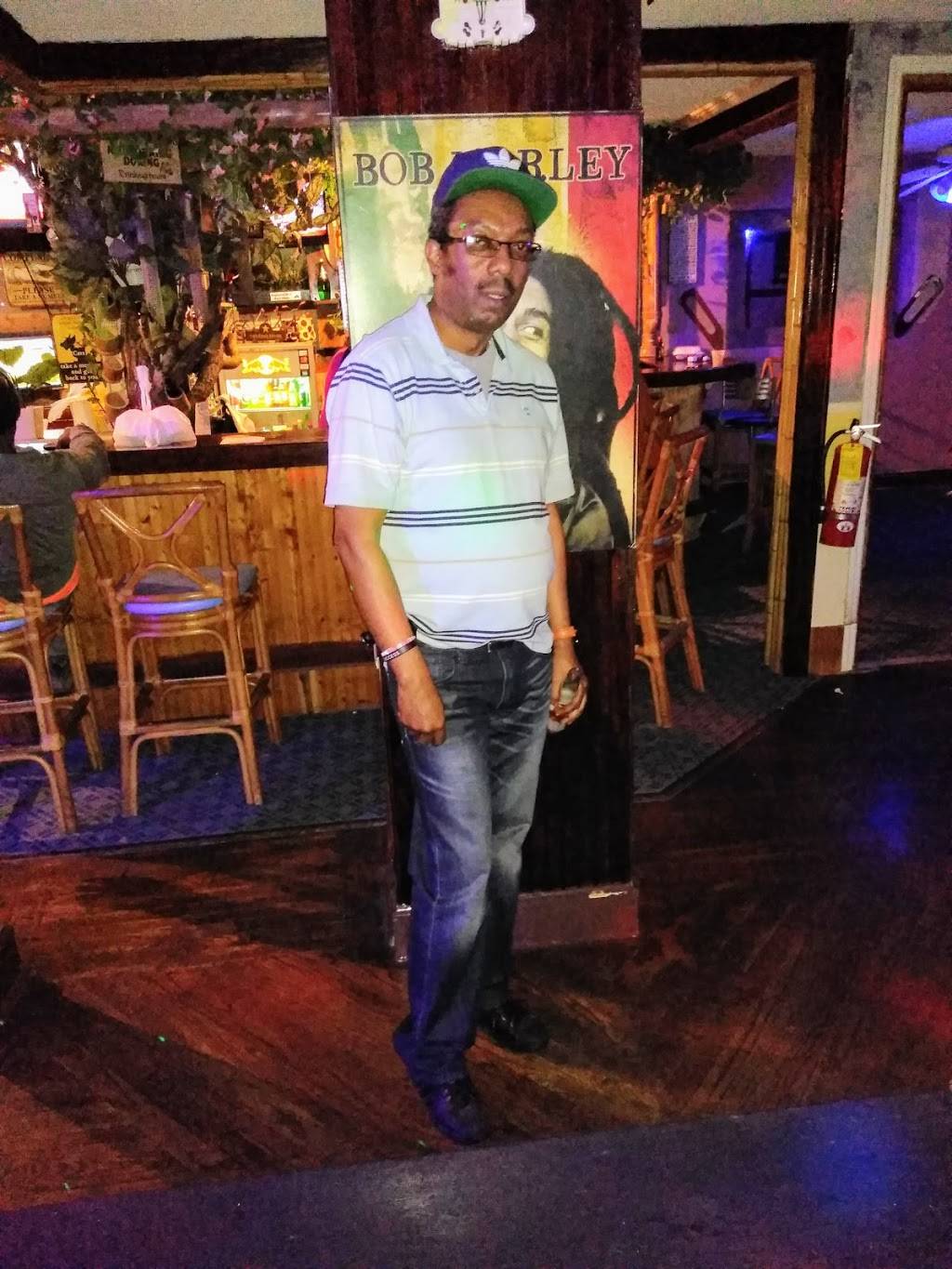 Tiffanys Restaurant & Bar | restaurant | 6637 Covington Hwy, Lithonia, GA 30058, USA | 7705937948 OR +1 770-593-7948