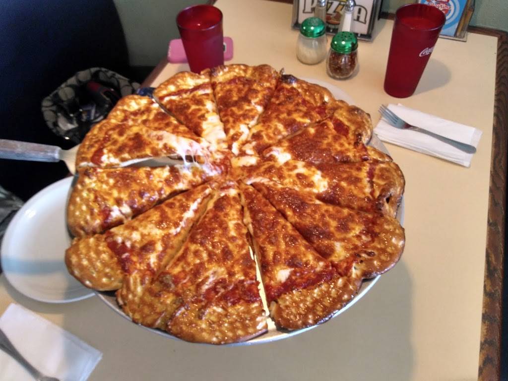 Hometown Pizza | restaurant | 109 E A St, Rainier, OR 97048, USA | 5035563700 OR +1 503-556-3700