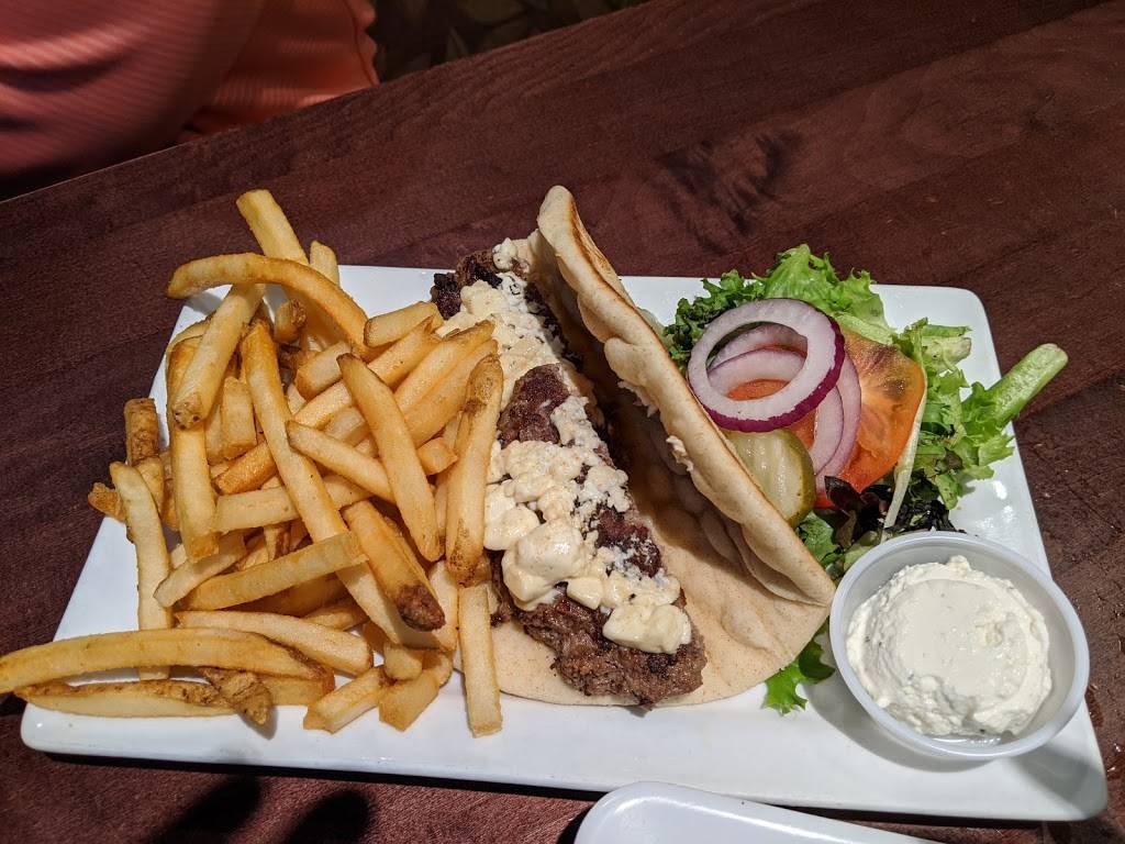 Poppys Pizza & Grill | restaurant | 342 E Elkhorn Ave, Estes Park, CO 80517, USA | 9705868282 OR +1 970-586-8282