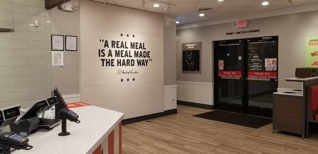 KFC | restaurant | 9418 Dyer St, El Paso, TX 79924, USA | 9152282669 OR +1 915-228-2669