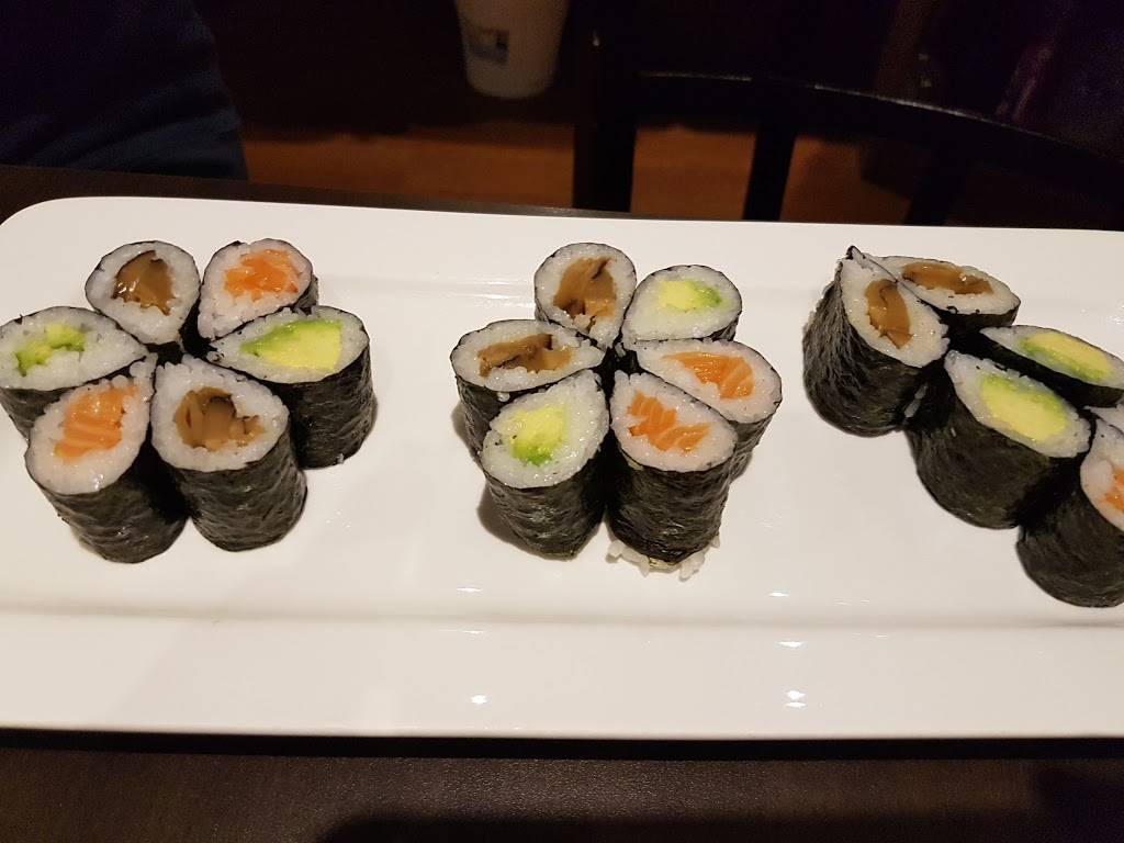 Rainbow Sushi | restaurant | 1180 Simcoe St N, Oshawa, ON L1G 4W8, Canada | 9052405666 OR +1 905-240-5666