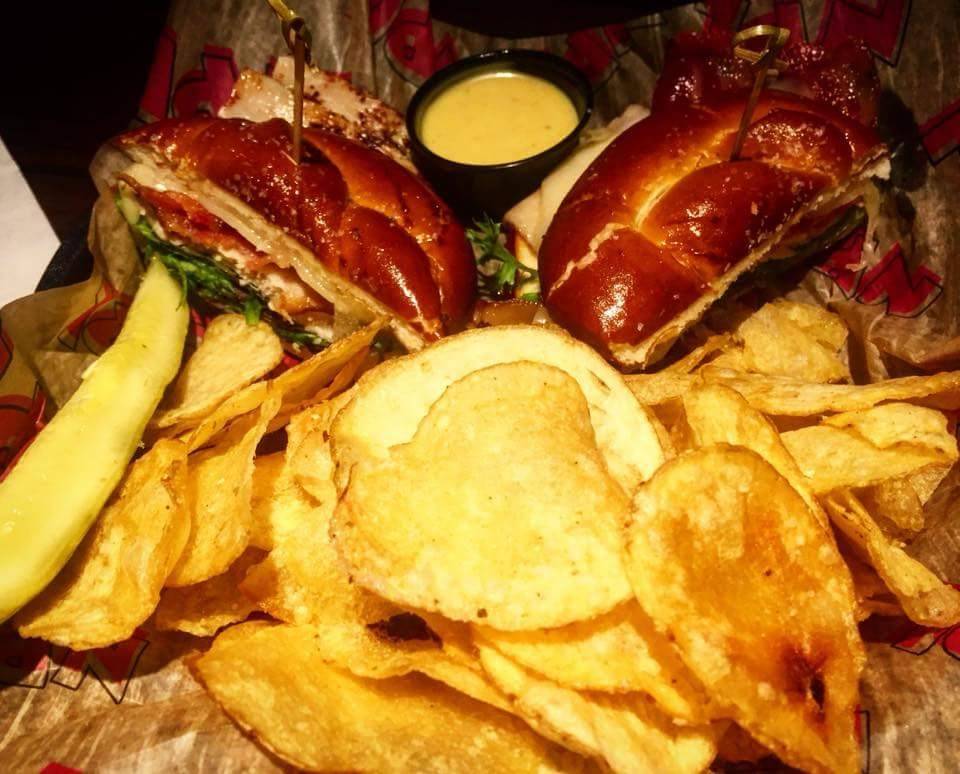 North Park Lounge Lawrenceville | restaurant | 4717 Butler St, Pittsburgh, PA 15201, USA | 4126872000 OR +1 412-687-2000