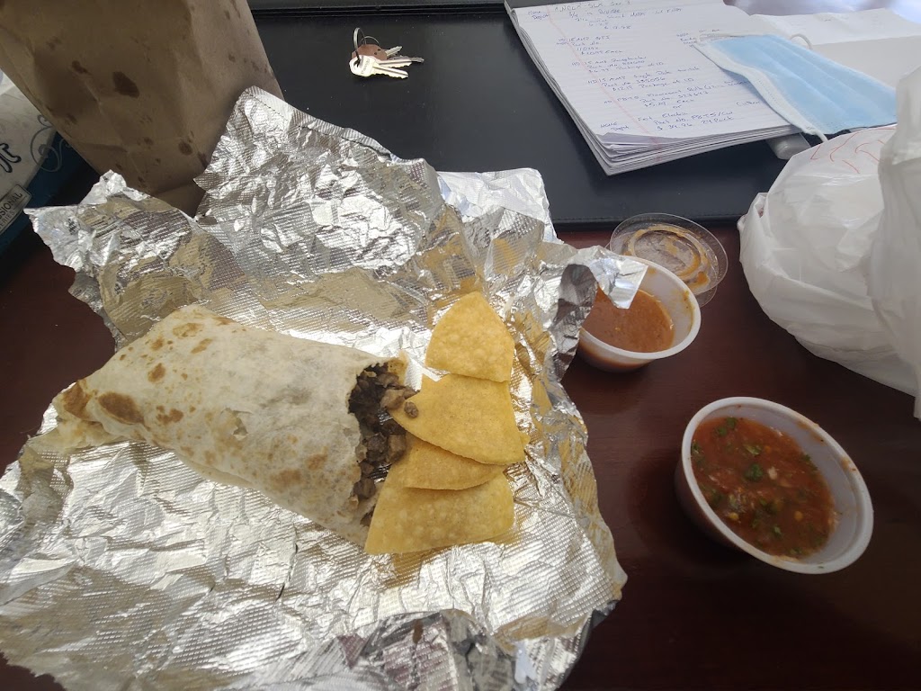 El Burrito Rico | restaurant | 4404 River Rd, Amarillo, TX 79108, USA | 8063834545 OR +1 806-383-4545