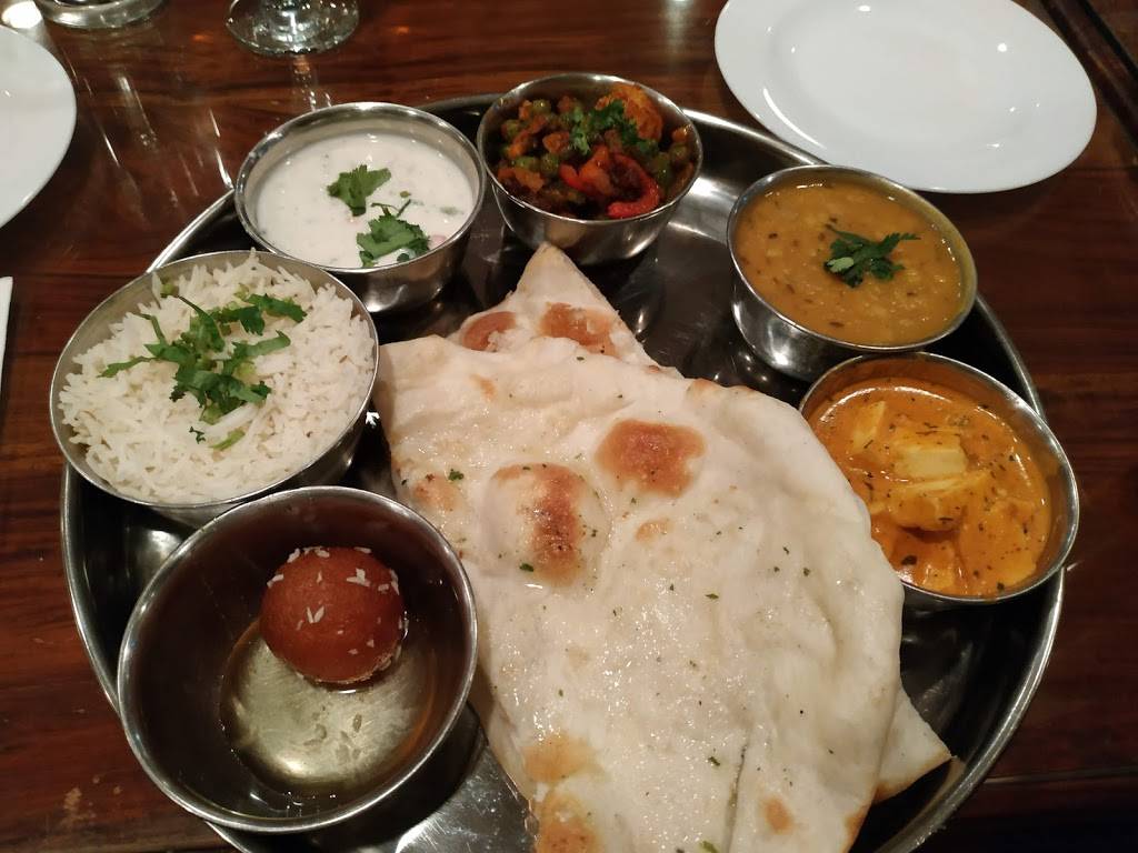 Aahar The Taste Of India | restaurant | 727 Churchill Ave N, Ottawa, ON K1Z 5G7, Canada | 6136884444 OR +1 613-688-4444