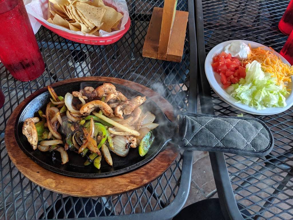 Alvarez Mexican Restaurant | restaurant | 1431 8th Ave W, Palmetto, FL 34221, USA | 9417292232 OR +1 941-729-2232