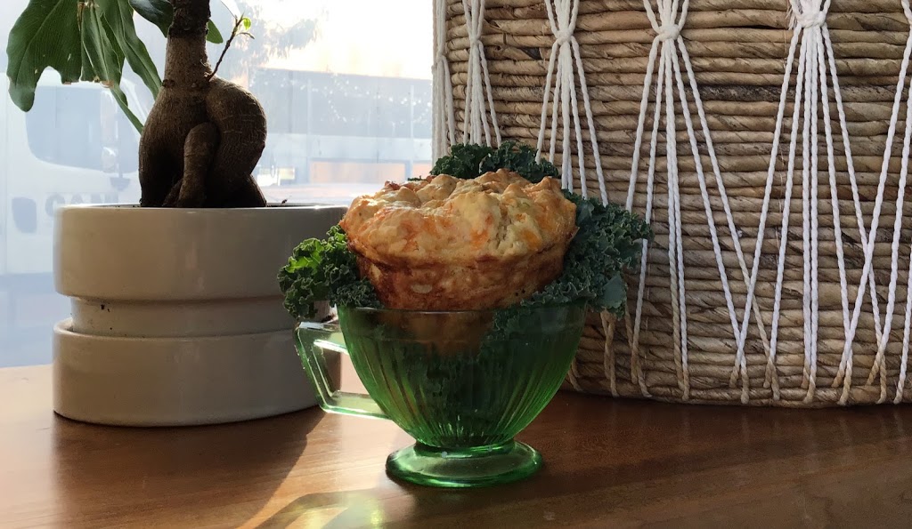 Yellow Bicycle Canteen | restaurant | 930 Locust St, Philadelphia, PA 19107, USA | 2155153749 OR +1 215-515-3749