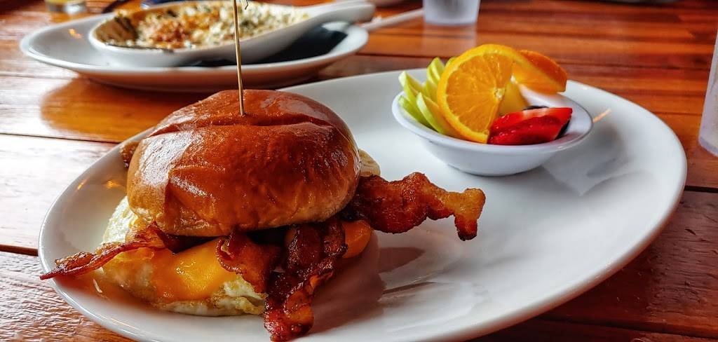 Ivars River Pub | restaurant | 701 Cheatham St, San Marcos, TX 78666, USA | 5128780303 OR +1 512-878-0303